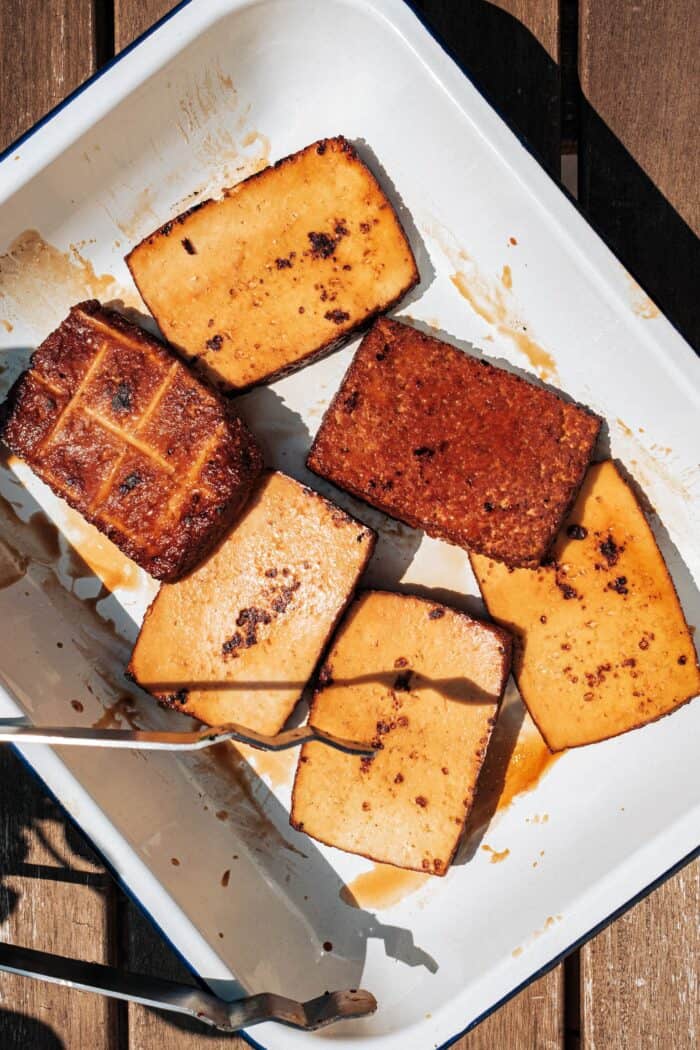 Tofu fumé grillé
