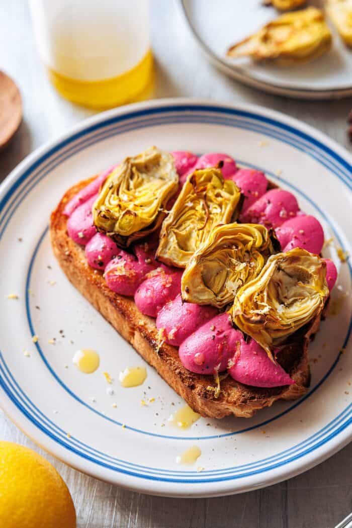 Tofu-roicot sur le pain grillé