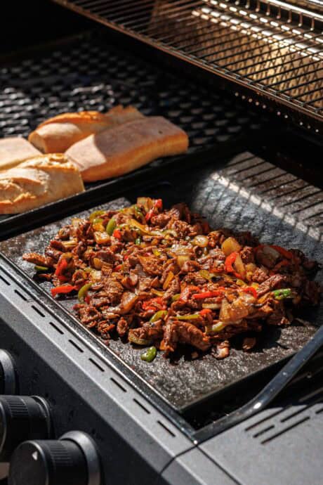 Faire griller sur la plancha