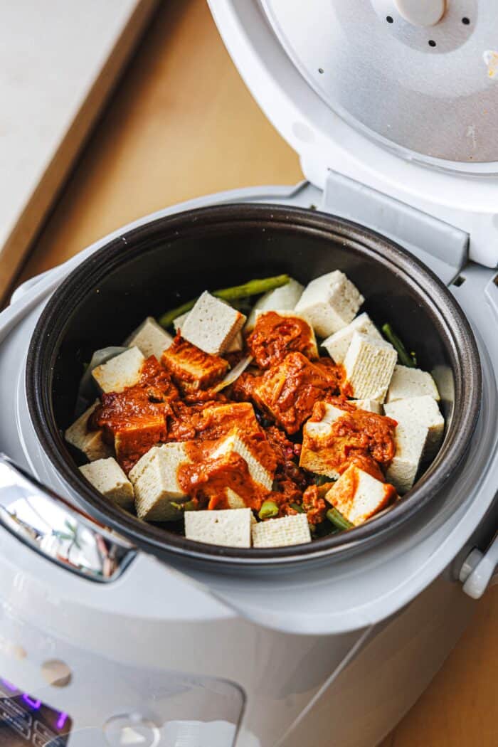 Plat tout-en-un du cuiseur à riz