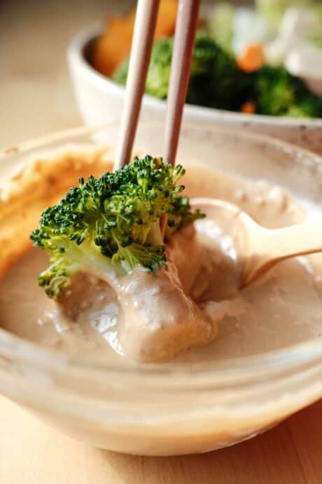 Trempette japonaise au miso et au sésame