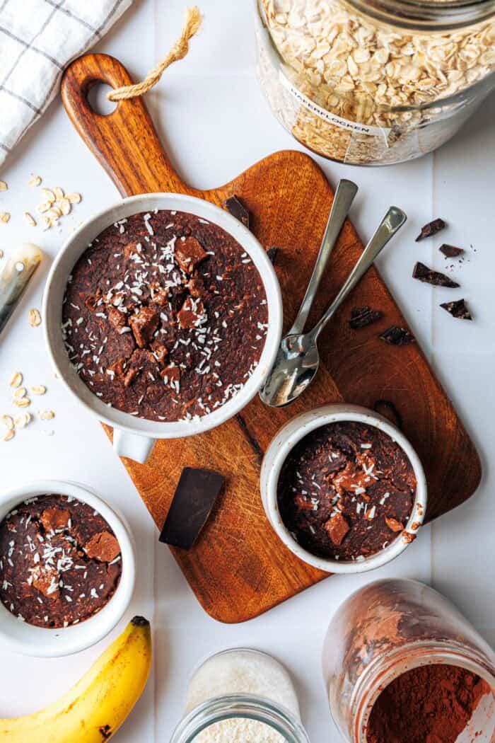 Gruau au four avec noix de coco et chocolat – Ambiance Bounty pour le petit-déjeuner