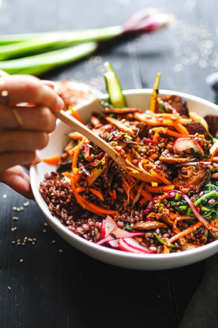 Mélanger du bibimbap