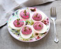 Œufs mimosa à la betterave