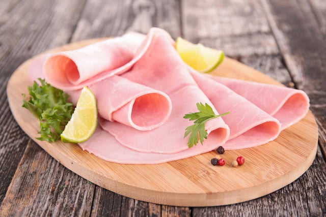 Alerte produit dans les magasins Auchan : évitez ce jambon potentiellement contaminé par la Listeria