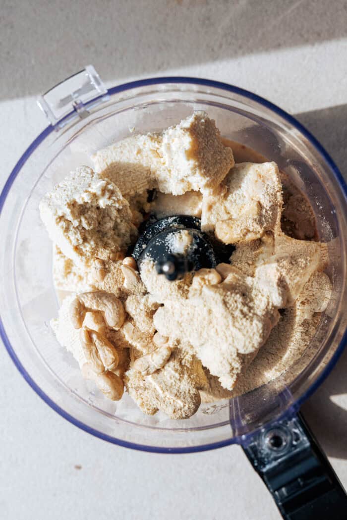 Ingrédients pour le fromage à la crème végétalien à base de tofu