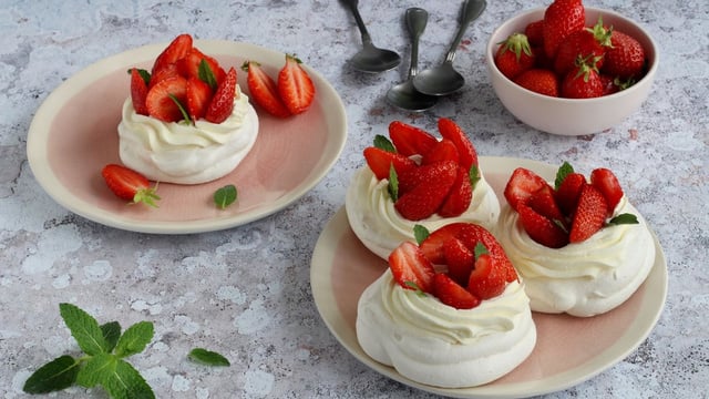 Mini pavlovas