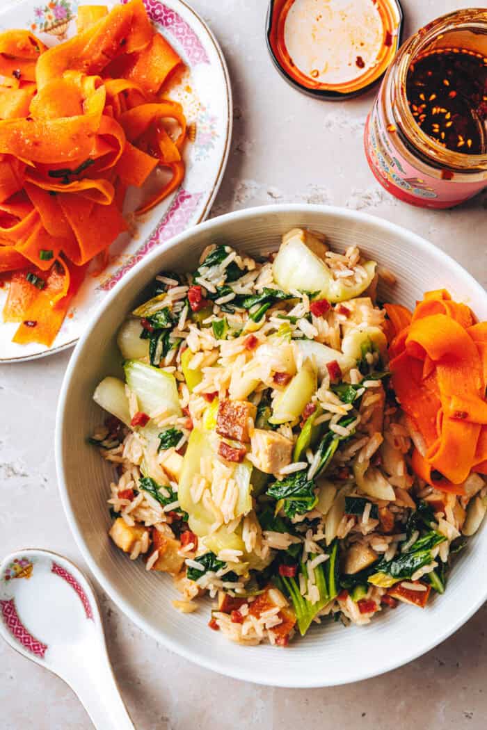 Riz Pak Choi en un pot à la façon de Shanghai