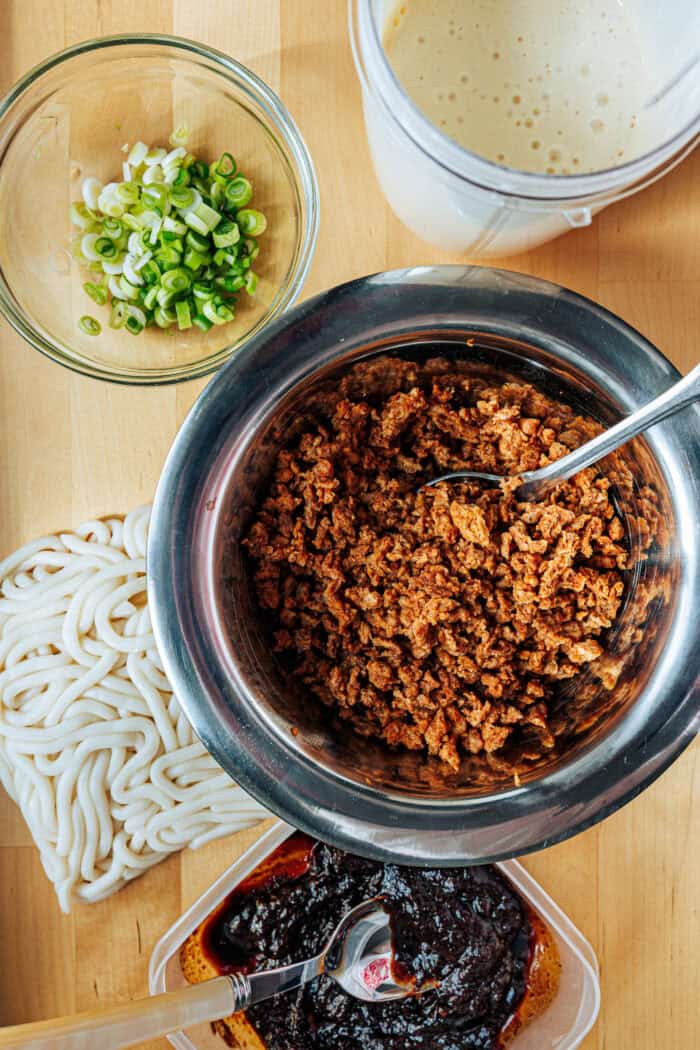 Ingrédients pour Mapo Tofu Udon