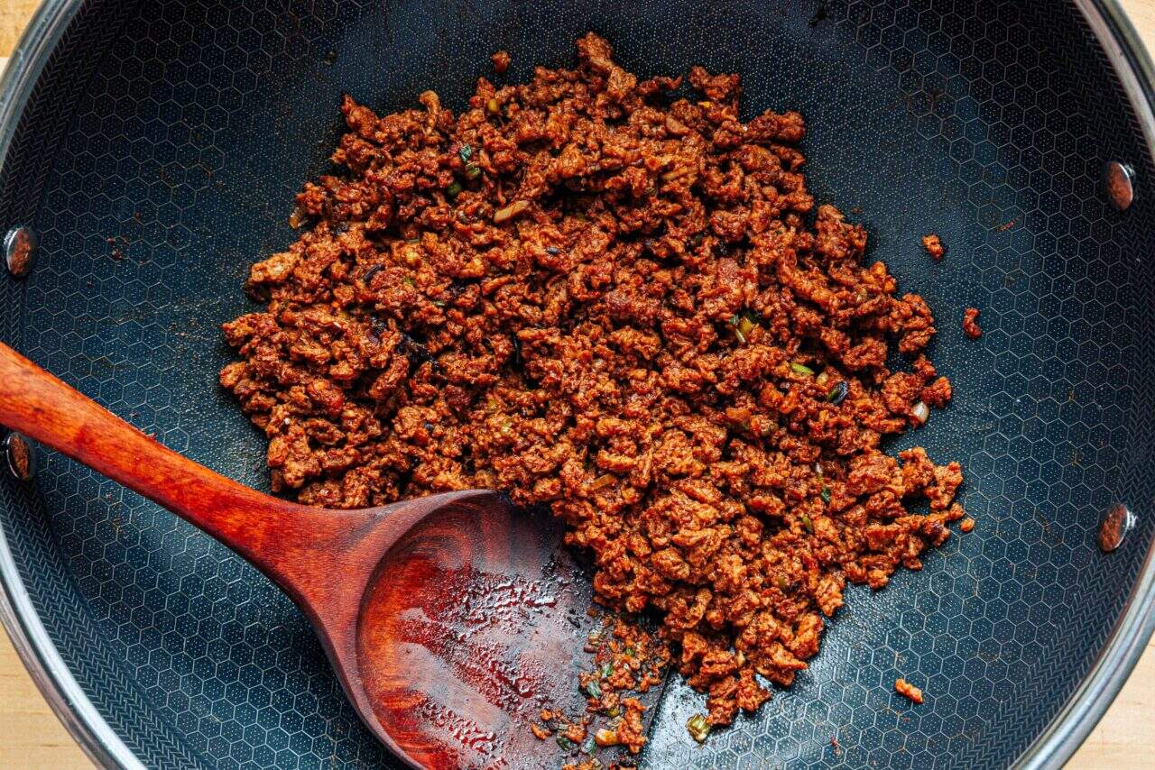 Granulés de soja comme alternative végétalienne à la viande hachée