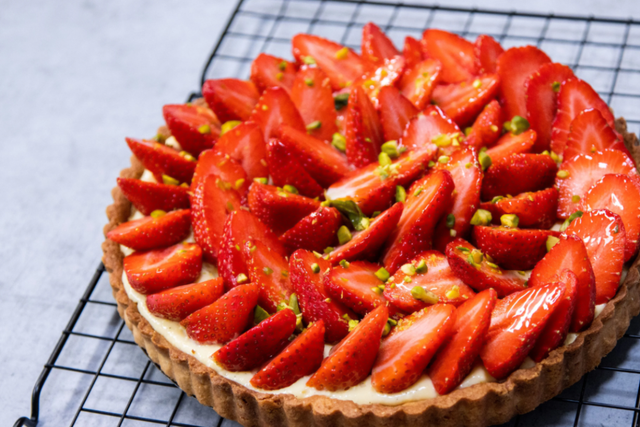 Réalisez la crème pâtissière parfaite pour votre tarte aux fraises