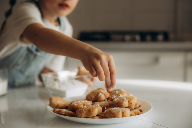 Cadmium dans le goûter : aliments à éviter et alternatives