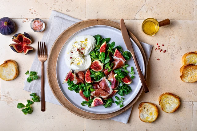 Transformez votre mozzarella en stracciatella onctueuse pour vos plats