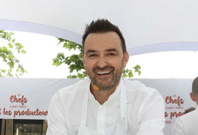 Cyril Lignac dévoile les aliments essentiels de sa cuisine