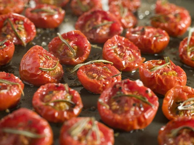 Tomates cerises rôties au four