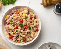 Salade de pâtes au thon et mayonnaise