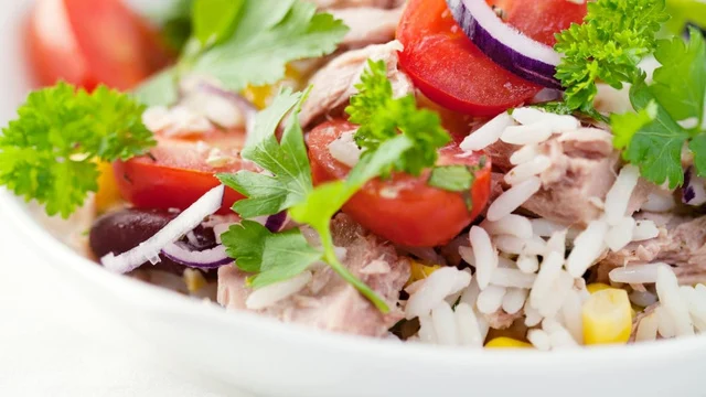 Salade de riz au fromage de brebis Etorki